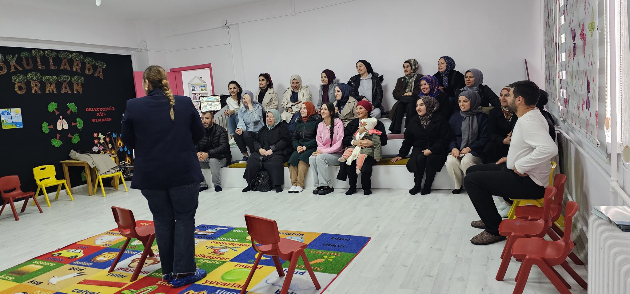 Hürriyet Anaokulu velilerine Aile Eğitim Programı kapsamında “Mahremiyet Bilinci" konulu eğitim