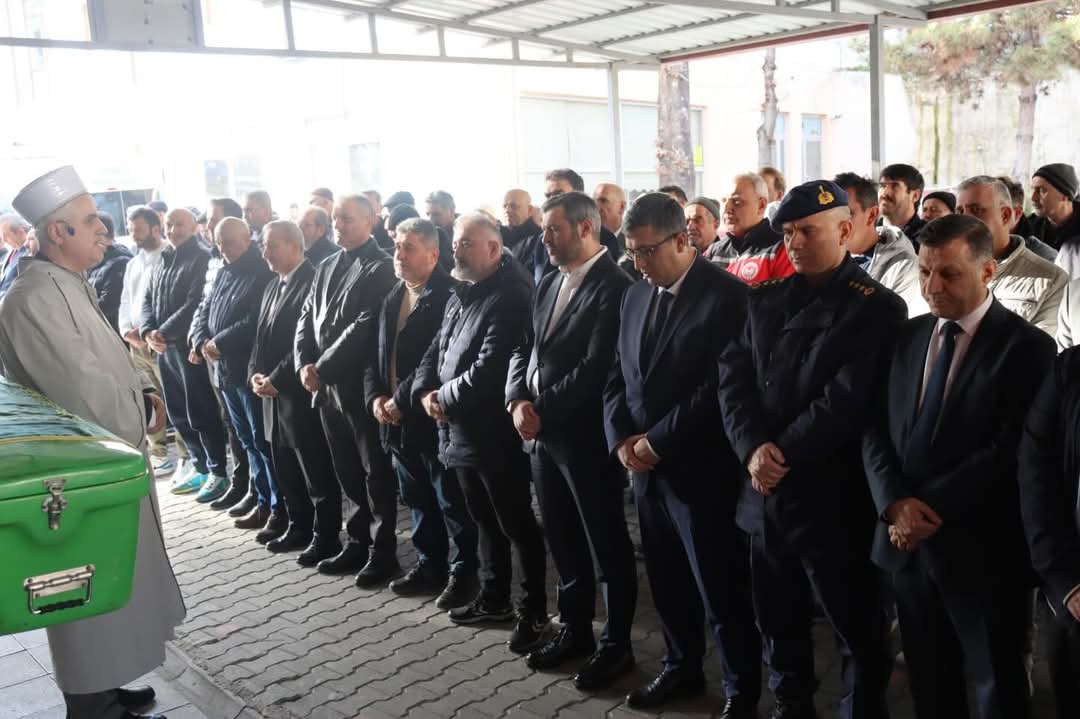 Şehidimiz Piyade Astsubay Üstçavuş Cevdet Çayın Muhterem Babası Mehmet Çay Amcamızı Son Yolculuğuna Uğurladık