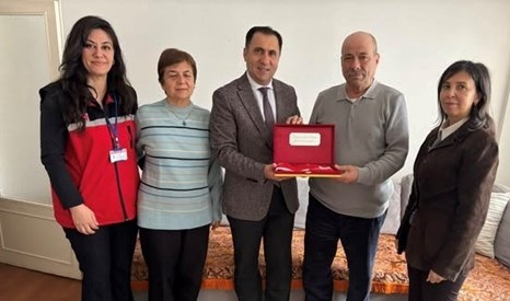 İl Müdürümüz İlkay Türkoğlu, Çine ilçemizde ikamet eden Kıbrıs Gazimiz İbrahim Ersoy ve kıymetli ailesini ziyareti