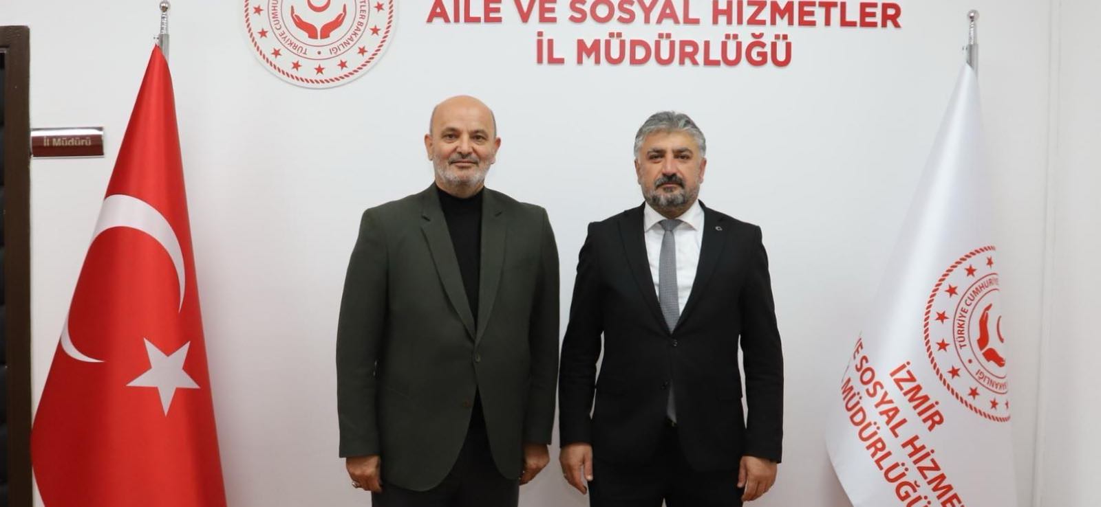 İl Müdürümüz Yakup KÜTÜK, İzmir Aile ve Sosyal Hizmetler İl Müdürü Abdullah KÖMÜRCÜOĞLU’nu ziyaret etti. 