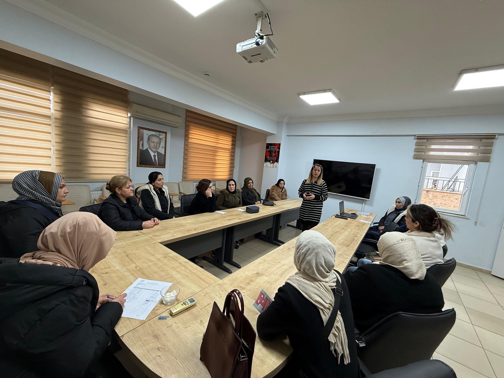  Sosyal ve Ekonomik Destek Hizmet modelinden faydalanan ailelere “Teknoloji Bağımlılığı” eğitimi 