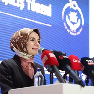  Aile ve Sosyal Hizmetler Bakanımız Göktaş, Adana'da huzurevi açılışında konuştu: - fotoğraf 3