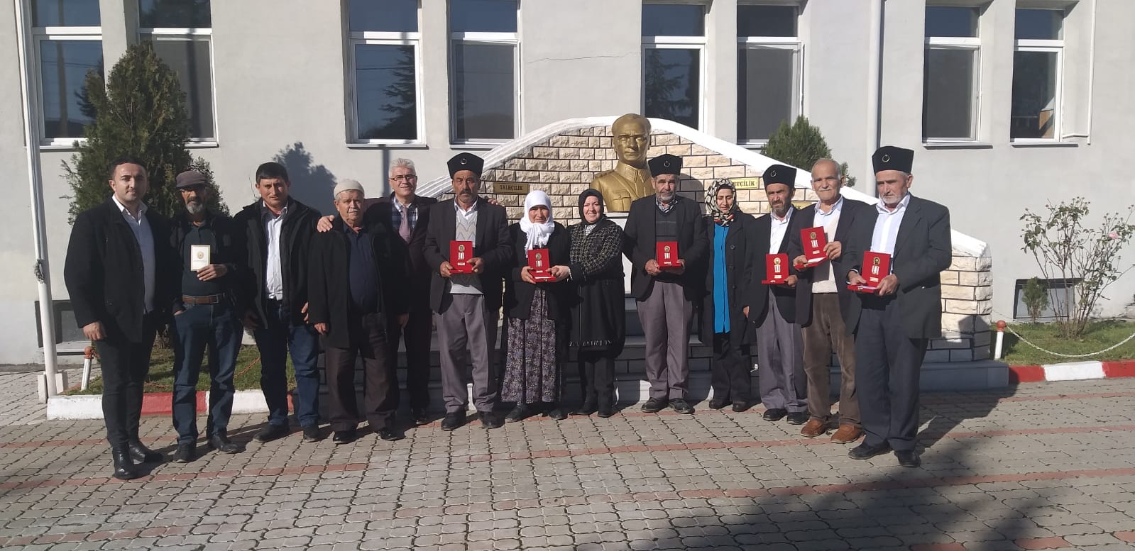 Kuzey Kıbrıs Türk Cumhuriyeti Milli Mücadele Madalyası ve Beratı Tevcih Törenleri Başladı