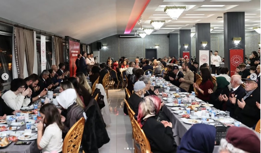 "Büyük Aile Sofrasında" Şehit Yakınları ve Gazilerimizle iftar programı