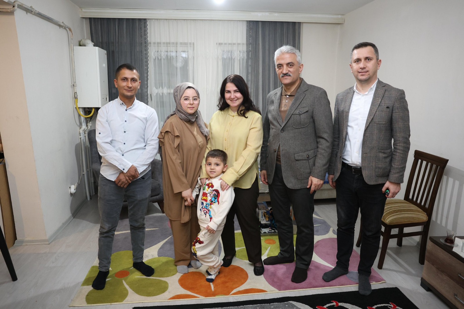 Valimiz Sayın Mehmet Makas ve Eşi Hanımefendi’den Aile Ziyareti.