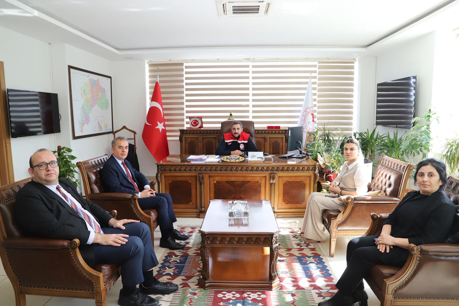 Tarım Ve Orman Müdürü Eyüp Adıgüzel Makamında Ziyaret Edilmiştir.