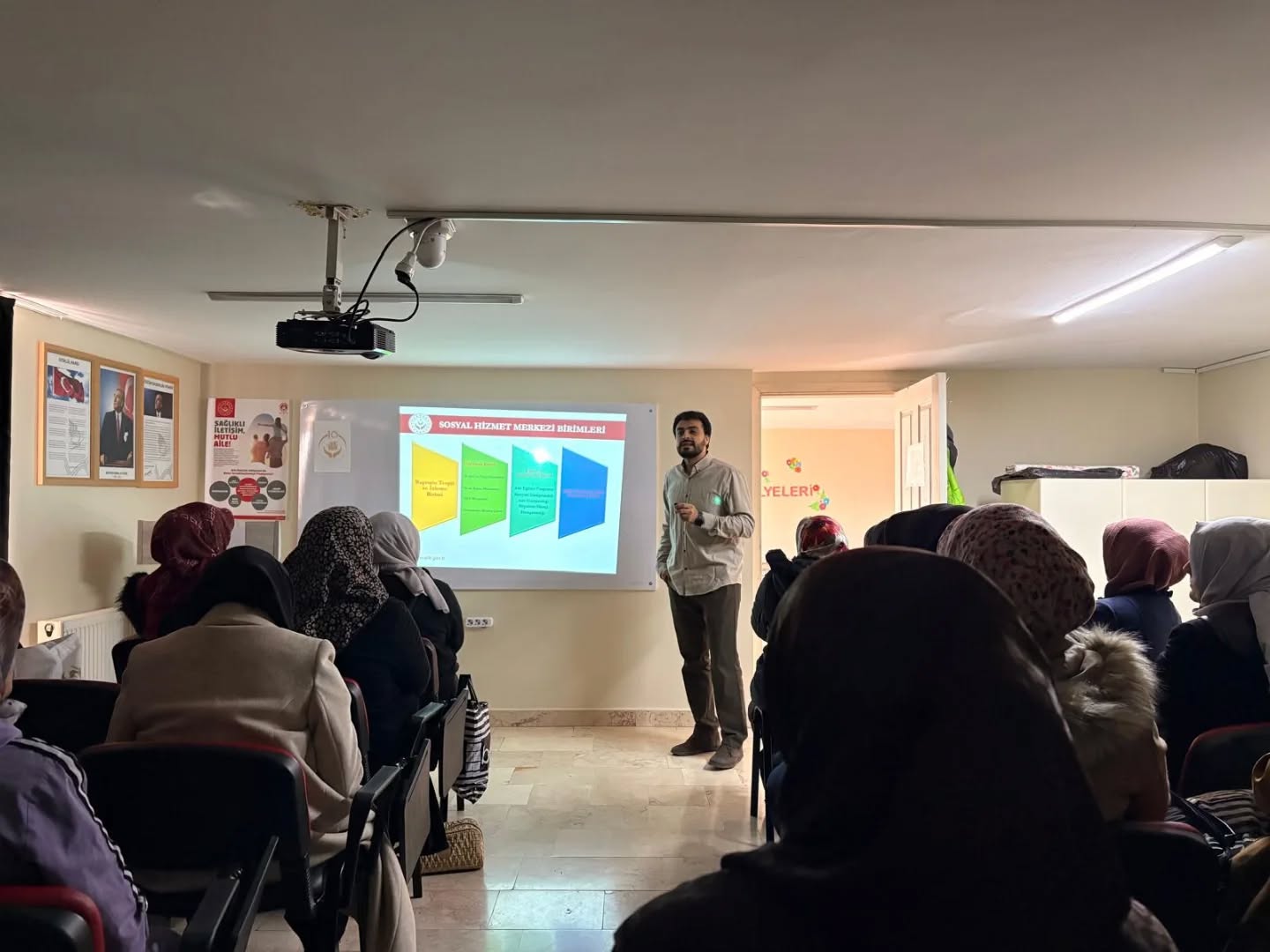 Meram Aile Destek Merkezi Kursiyerlerine Kapsamlı bir Eğitim Çalışması Gerçekleştirdi