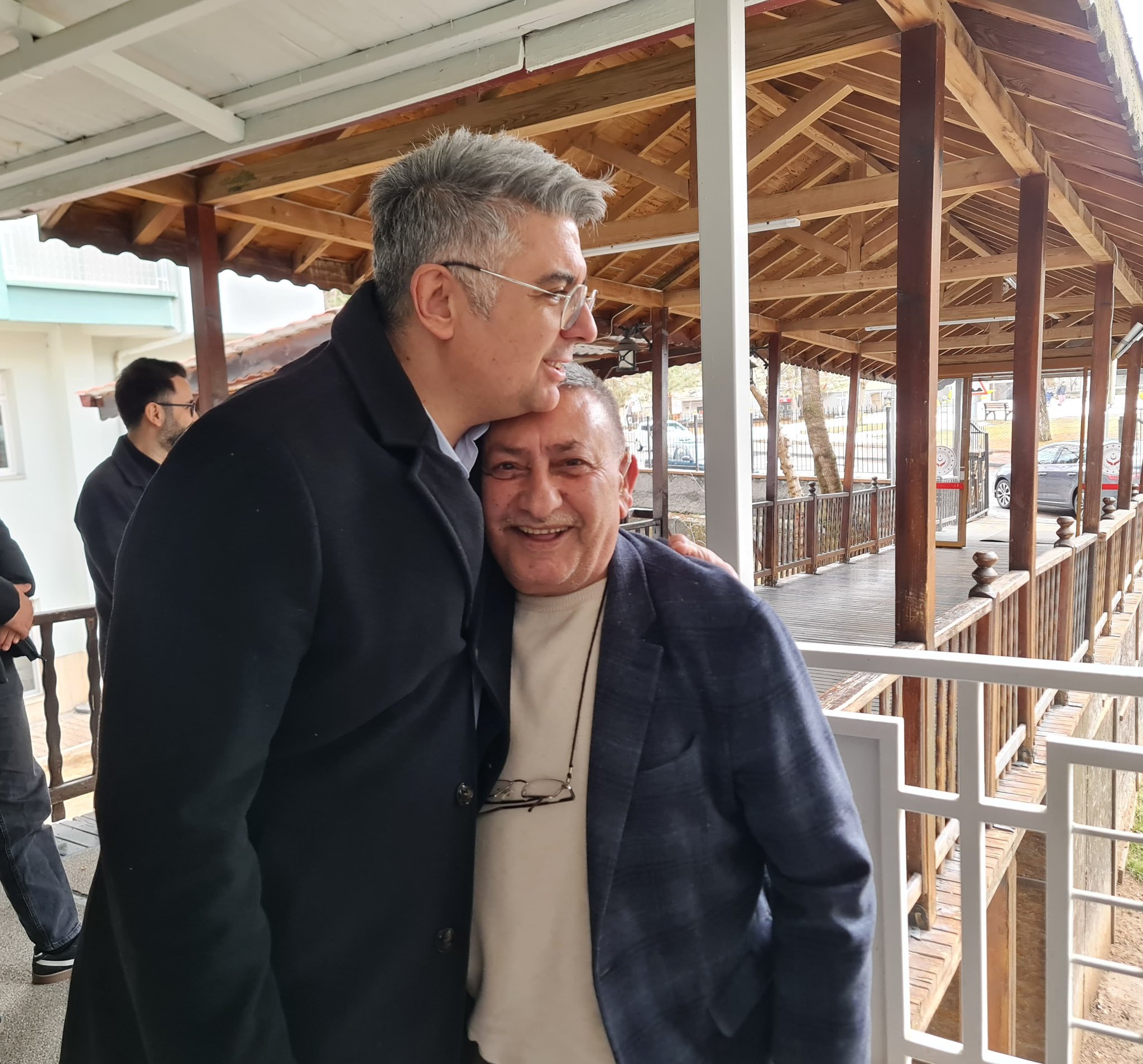 İl Müdürümüz Özgür Kırmızıtaş, Hürmet Makamı’nın sahibi kıymetli büyüklerimizi ziyaret 