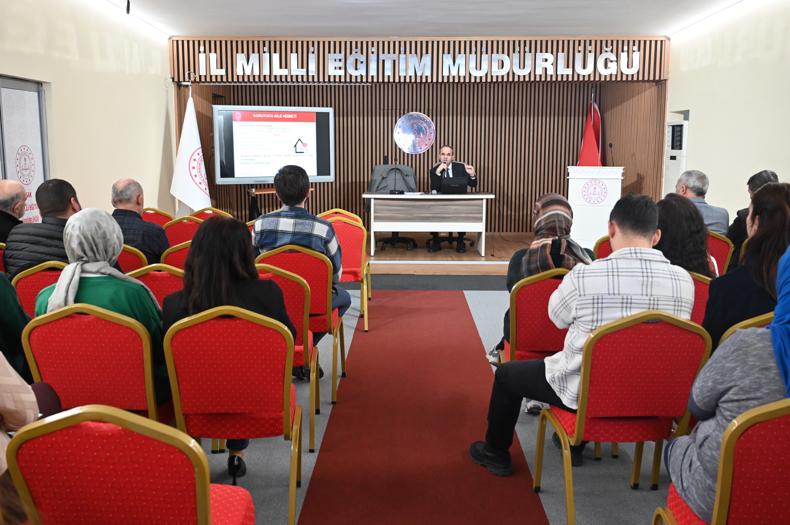 Uşak ilinde Koruyucu Aile Hizmetinin yaygınlaştırılmasını amaçlayan tanıtım faaliyetleri devam ediyor. 