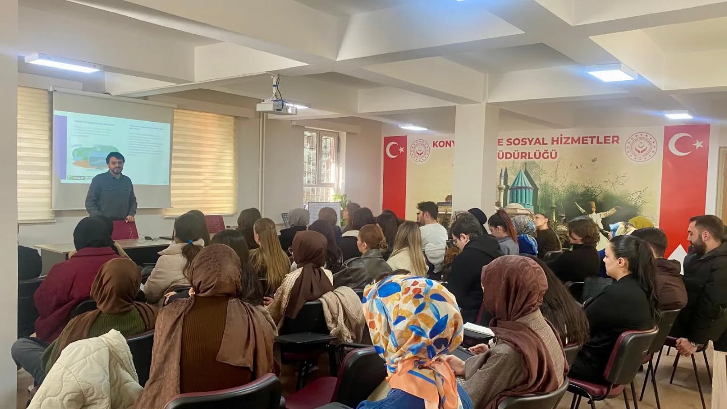 Tütün Bağımlılığı ile Mücadele ve Evlilik Öncesi Eğitim Programı Çerçevesinde Aile içi İletişim Konularında Bilgilendirme Yapıldı.