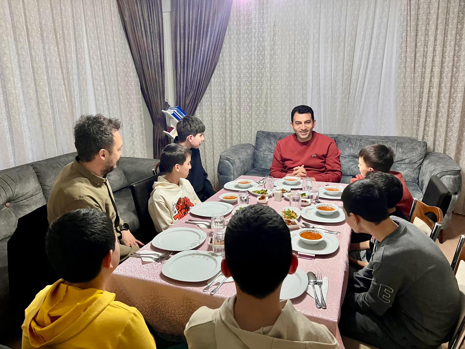 📌Çocuk Evleri Koordinasyon Merkezi Müdürlüğünde İftar Buluşması