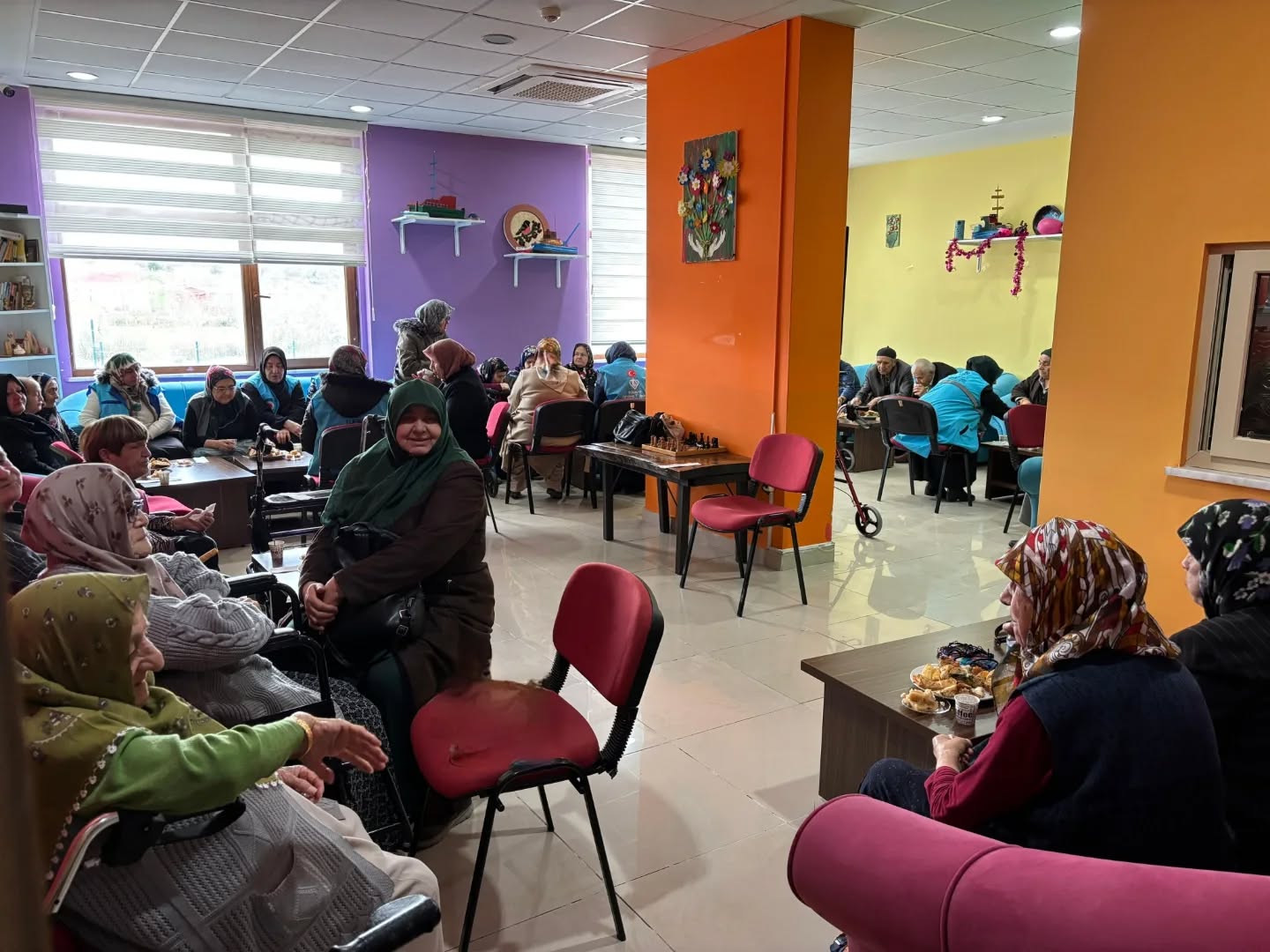 Türkiye Diyanet Vakfı Sinop Kadın Gönüllüleri Huzurevini Ziyaret Etti