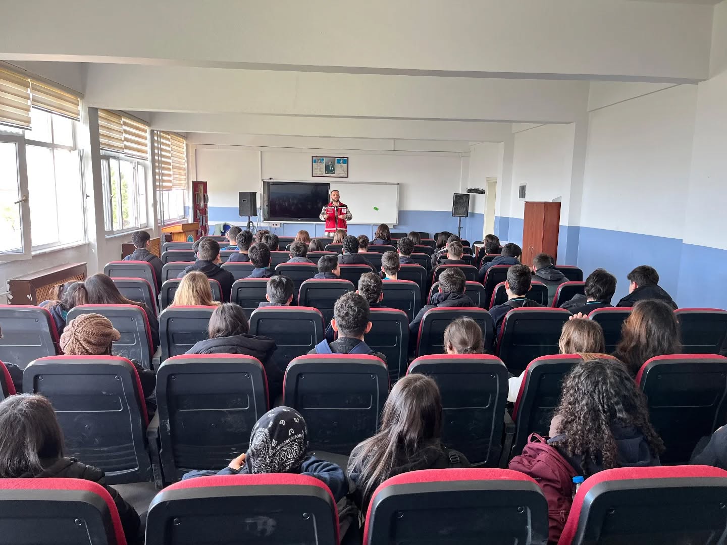 Sarı Saltuk Anadolu Lisesi Öğrencilerine Yönelik Farkındalık Eğitimi