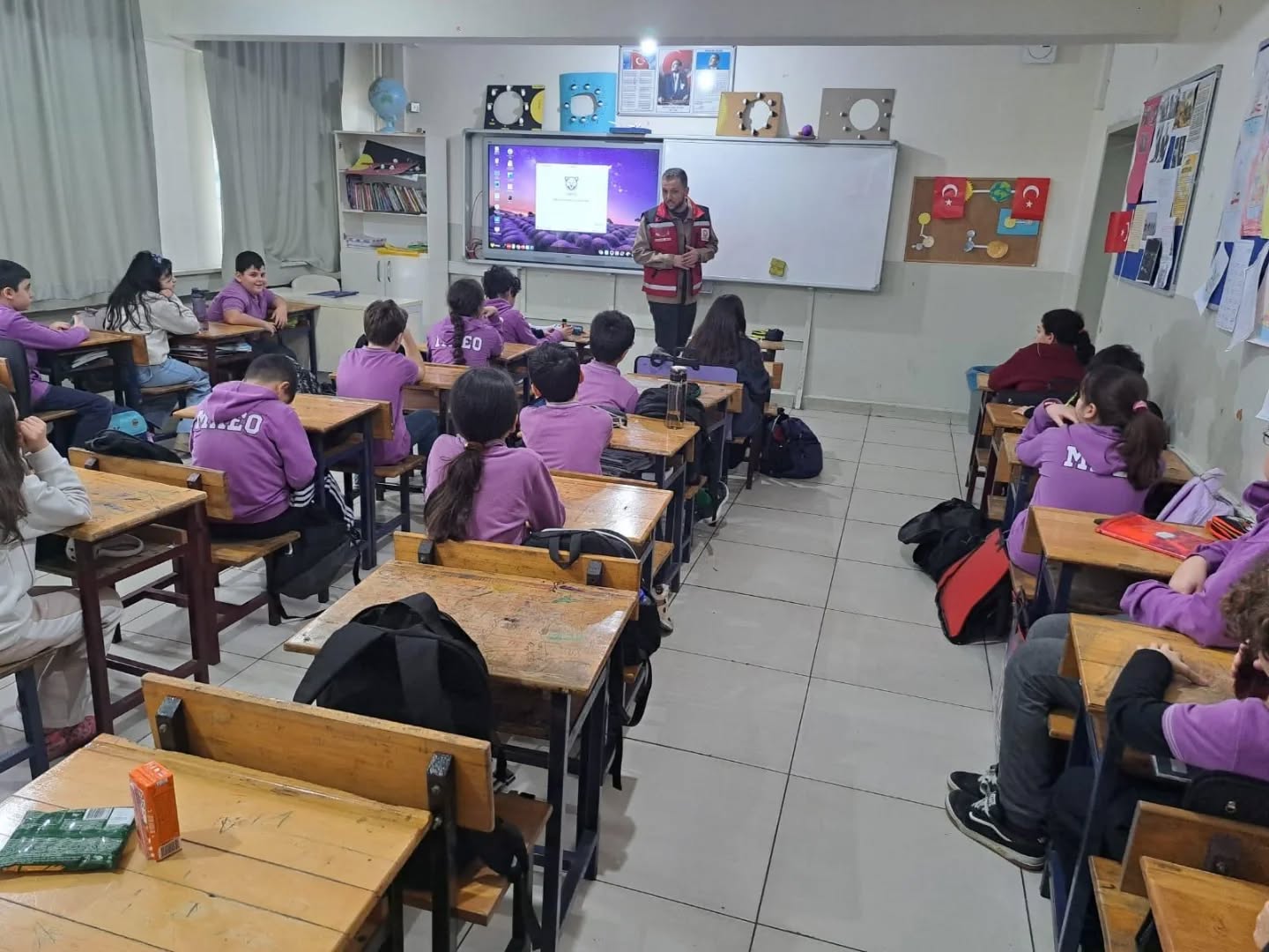 Öğrencilere Yönelik Farkındalık Eğitimi Devam Ediyor