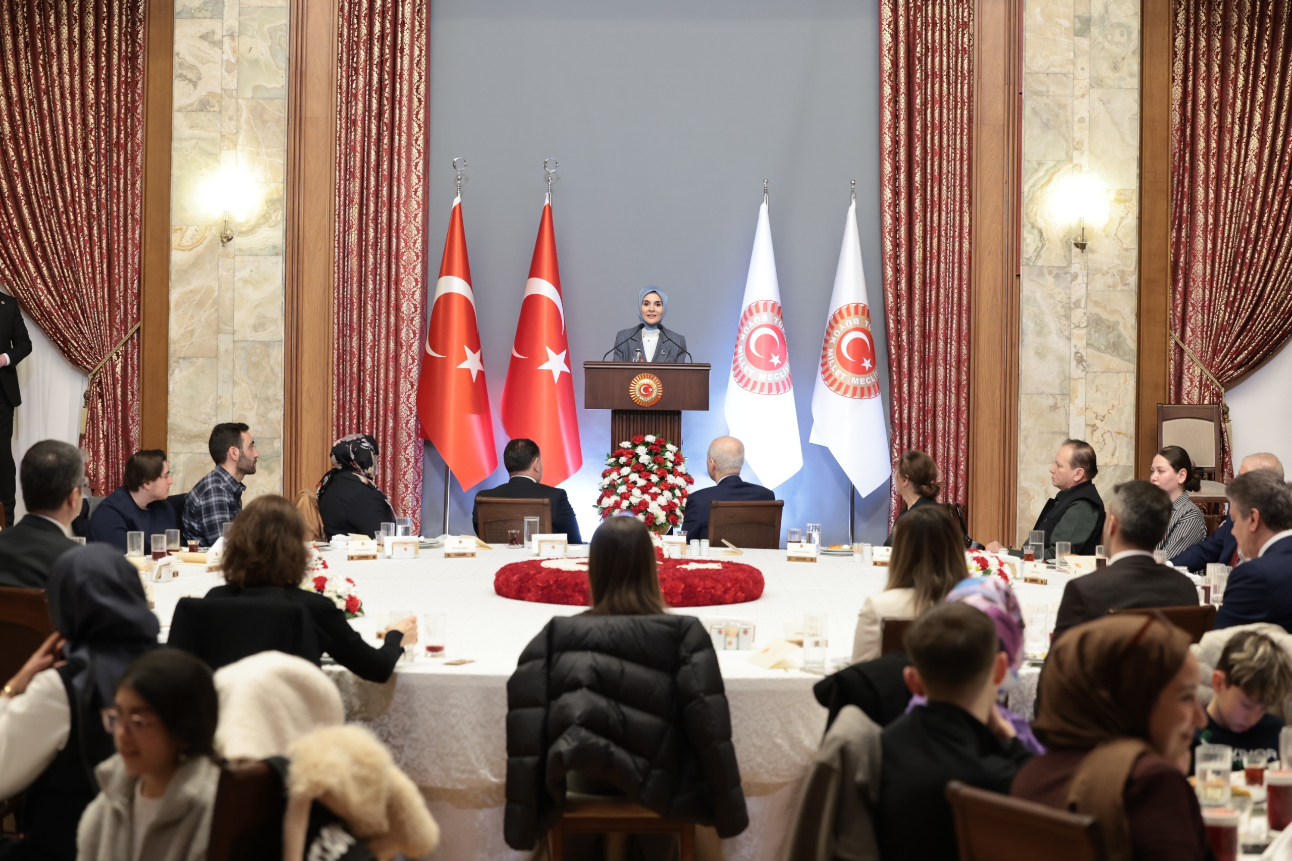 Aile ve Sosyal Hizmetler Bakanımız Göktaş, TBMM'deki şehit aileleri ve gazilerle iftar programında konuştu