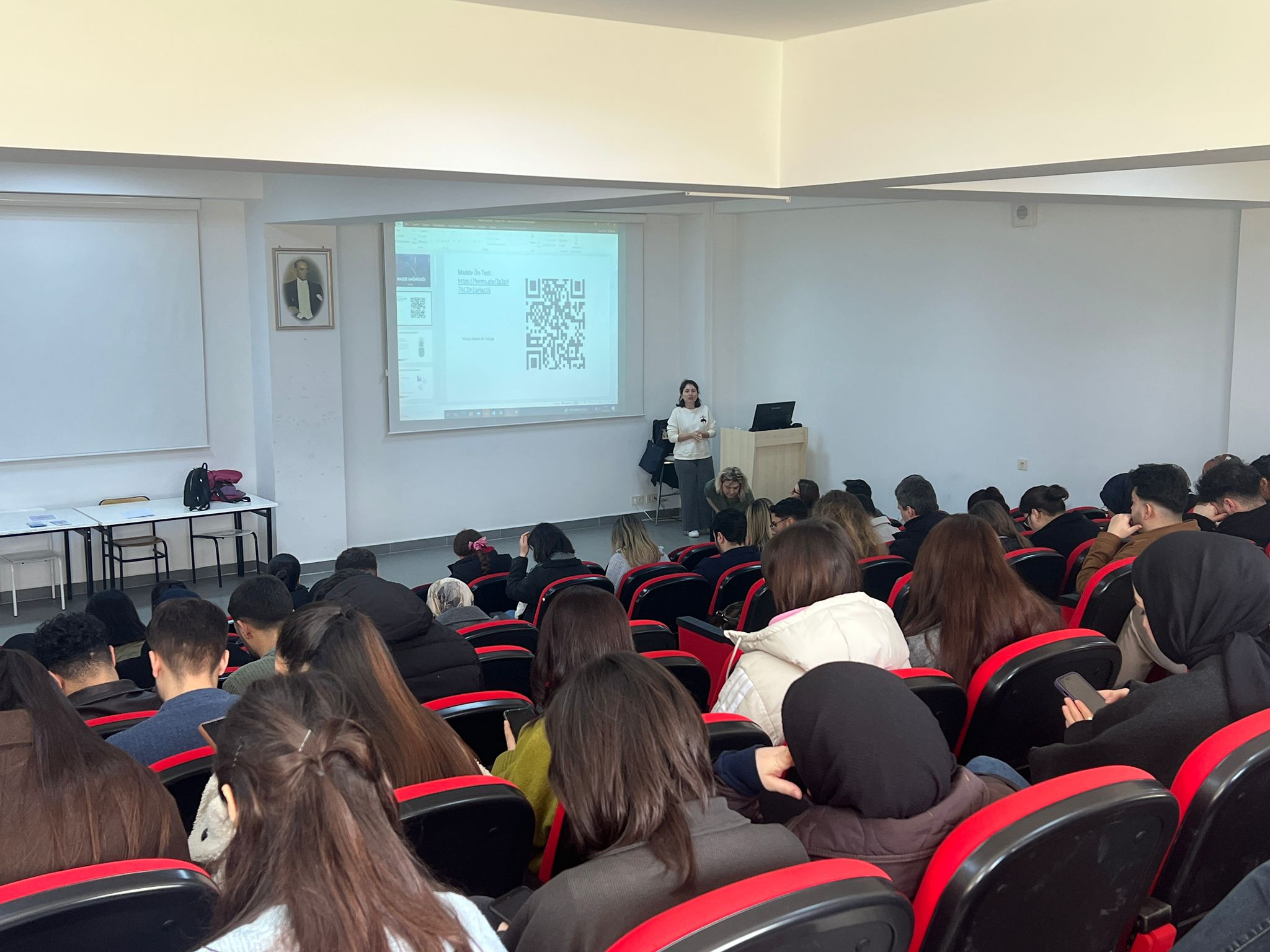 Madde Bağımlılığından Korunma Eğitimi Verildi.