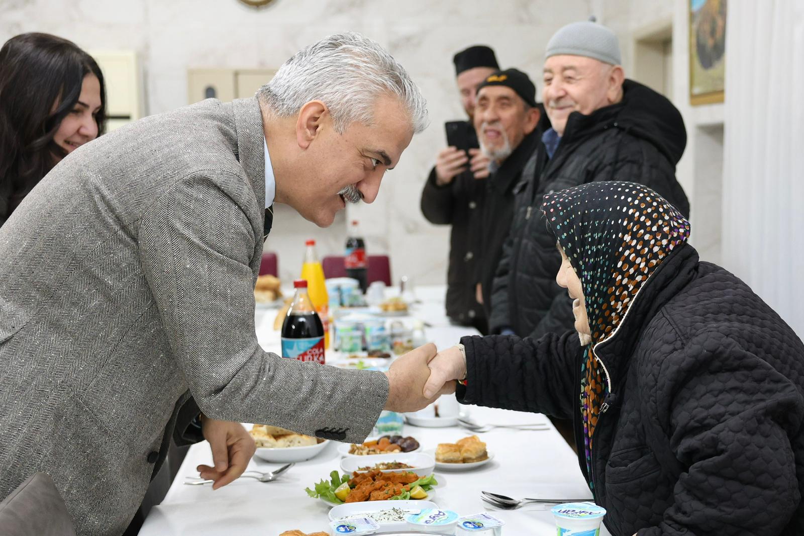 Büyüklerimizle İftar Sofrasında Buluşuldu.