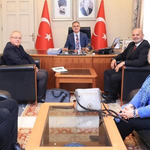 Aile ve Sosyal Hizmetler Bakanlığımız ile UÇK Yapı İnş. Taah. San. Tic. A.Ş. arasında, mülkiyeti Bakanlığımıza ait Muğla ili Datça ilçesinde 14.001,68 m² yüzölçümlü alan üzerine inşa edilecek, 7-18 yaş arası kız çocuklarına hizmet verecek 50 kapasiteli Çocuk Evleri Sitesi için protokol imzalandı. - fotoğraf 1