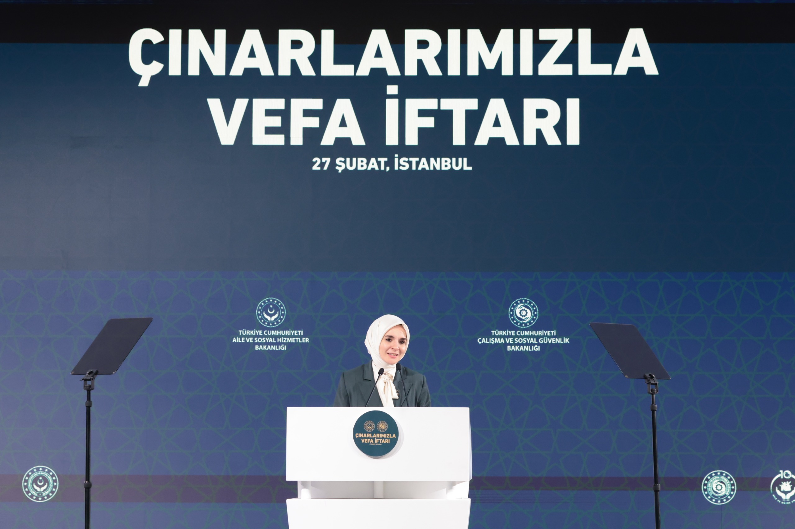 Aile ve Sosyal Hizmetler Bakanımız Göktaş, "Çınarlarımızla Vefa İftarı" programında konuştu