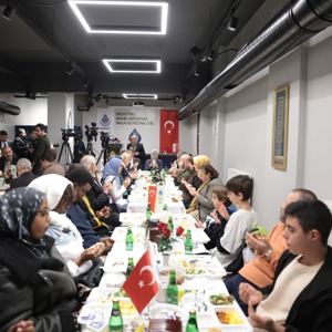 Bakanımız Mahinur Özdemir Göktaş, Yoksullara Yardım ve Eğitim Vakfı iftarında konuştu: - fotoğraf 3