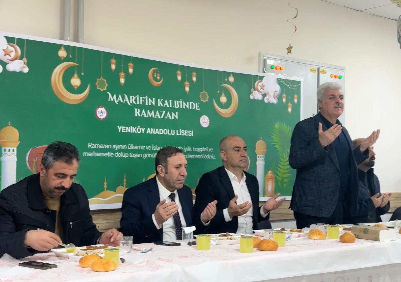 Gönüller İftar Sofrasında Bir Oldu