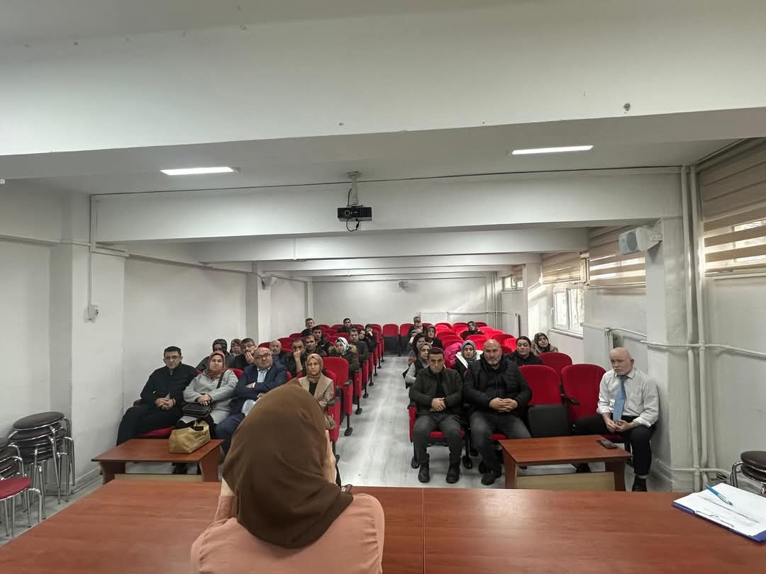  Safranboluda Velilere Yönelik Akran Nezaketi Eğitimi Verildi