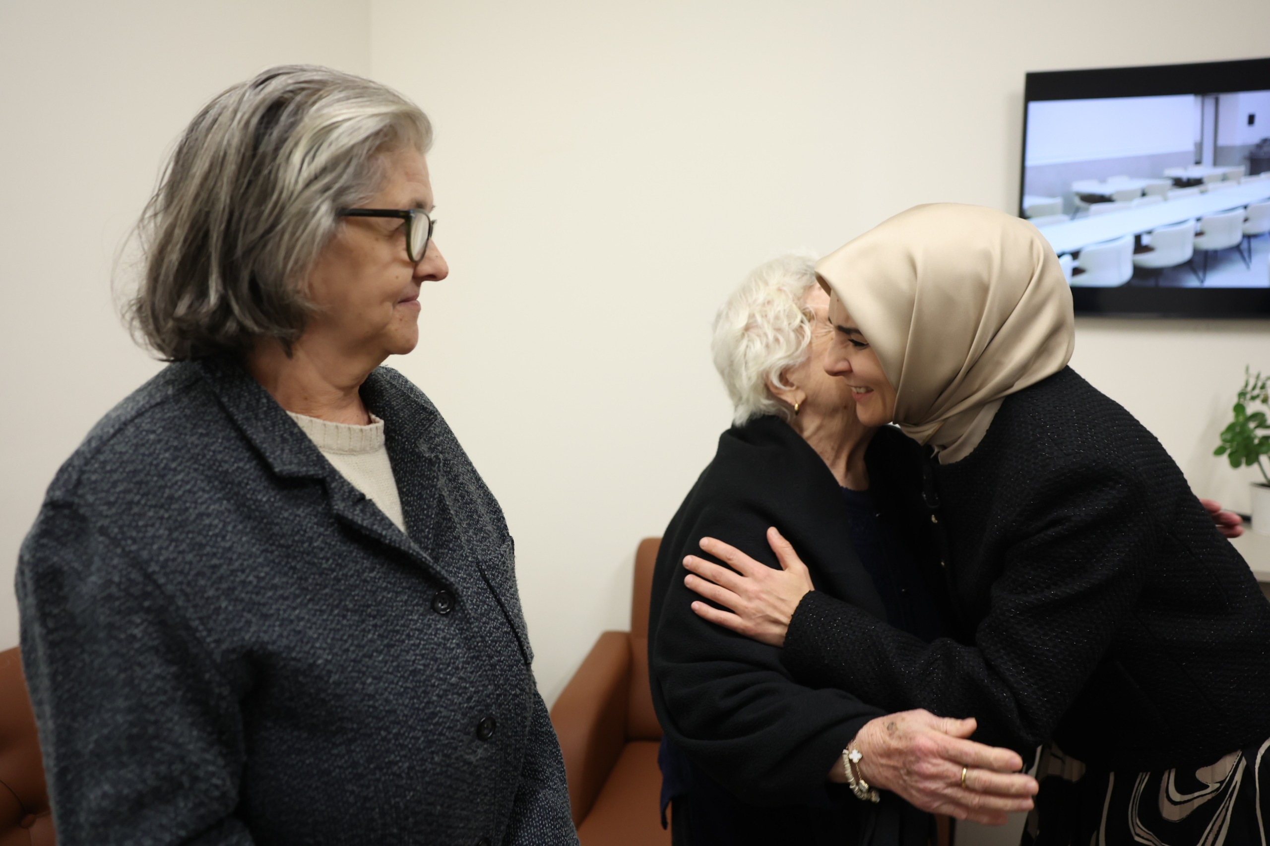 Mart ayı yaşlı ve engelli aylıkları hesaplara yatırılmaya başlandı