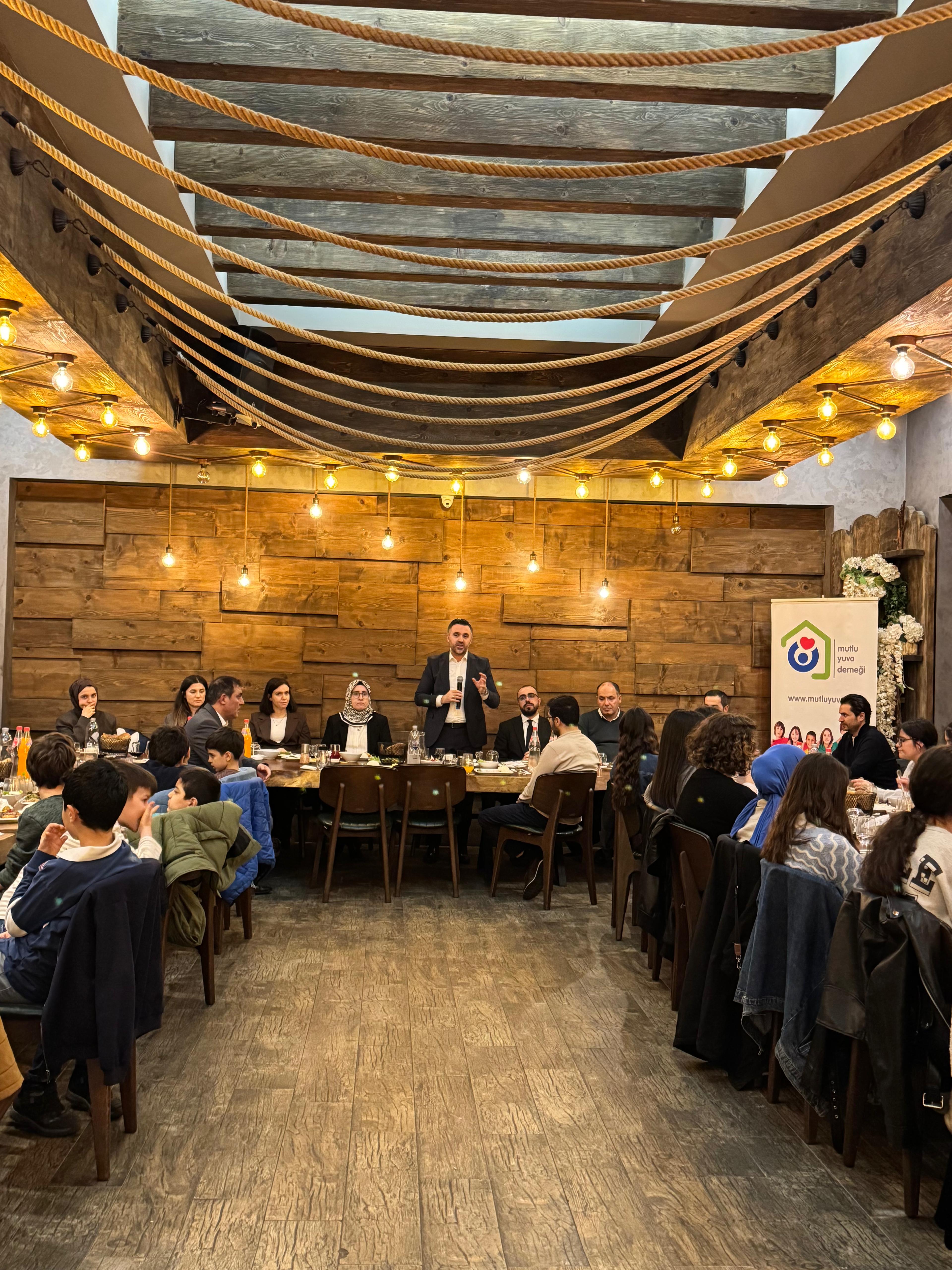 Mutlu Yuva Derneği Tarafından Çocuk Evlerimizde Kalan Çocuklarımız İçin İftar Programı Düzenlendi