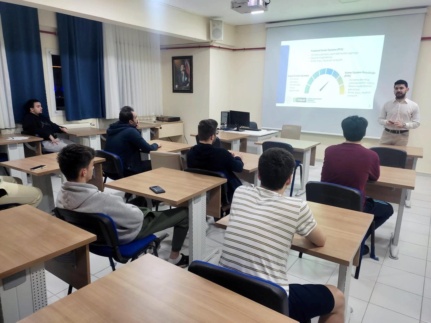 Turgutlu’da “Dijital Pandemi: Kumar Bağımlılığı” Eğitimi