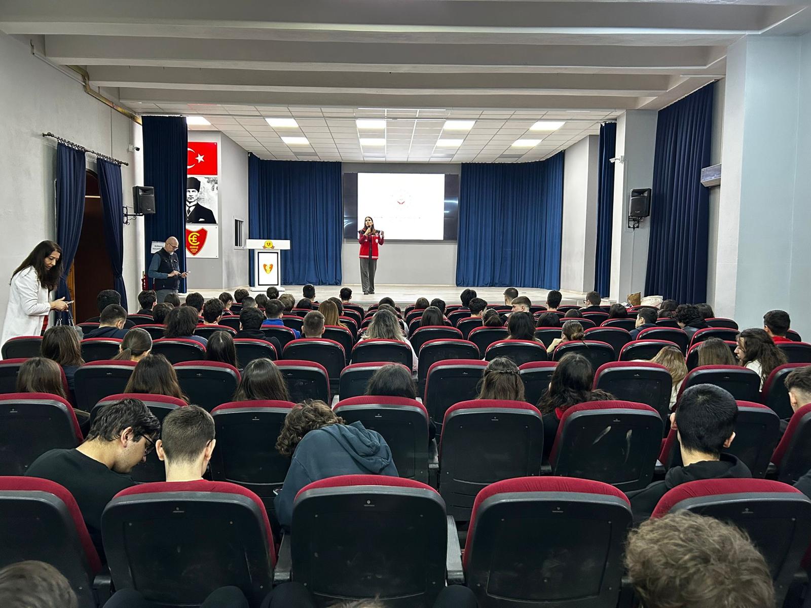 Kadına Yönelik Şiddetle Mücadele Eğitimi Verildi. 