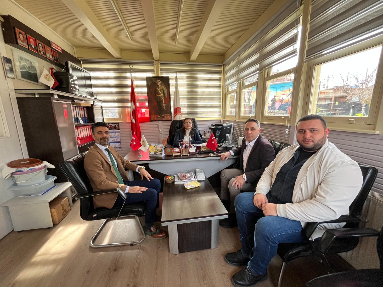 İl Müdürü Harun TOHUMCU, Edirne Şehit Aileleri Yardımlaşma ve Dayanışma Derneğini Ziyaret Etti.