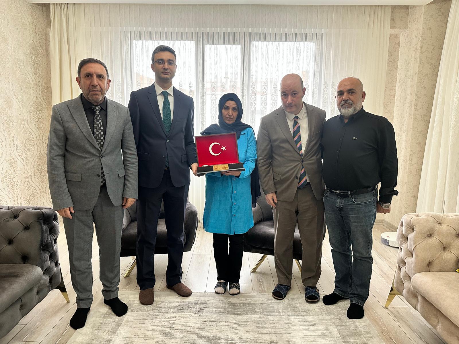 Genel Müdür Yardımcılarımızdan Şehit Ailesine Anlamlı Ziyaret