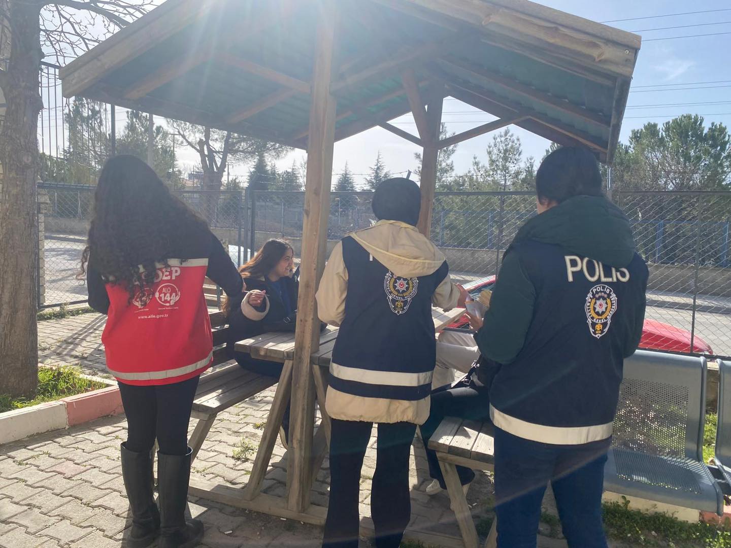 Demirci’de 8 Mart Kadınlar Günü Kapsamında Farkındalık Çalışması Yapıldı