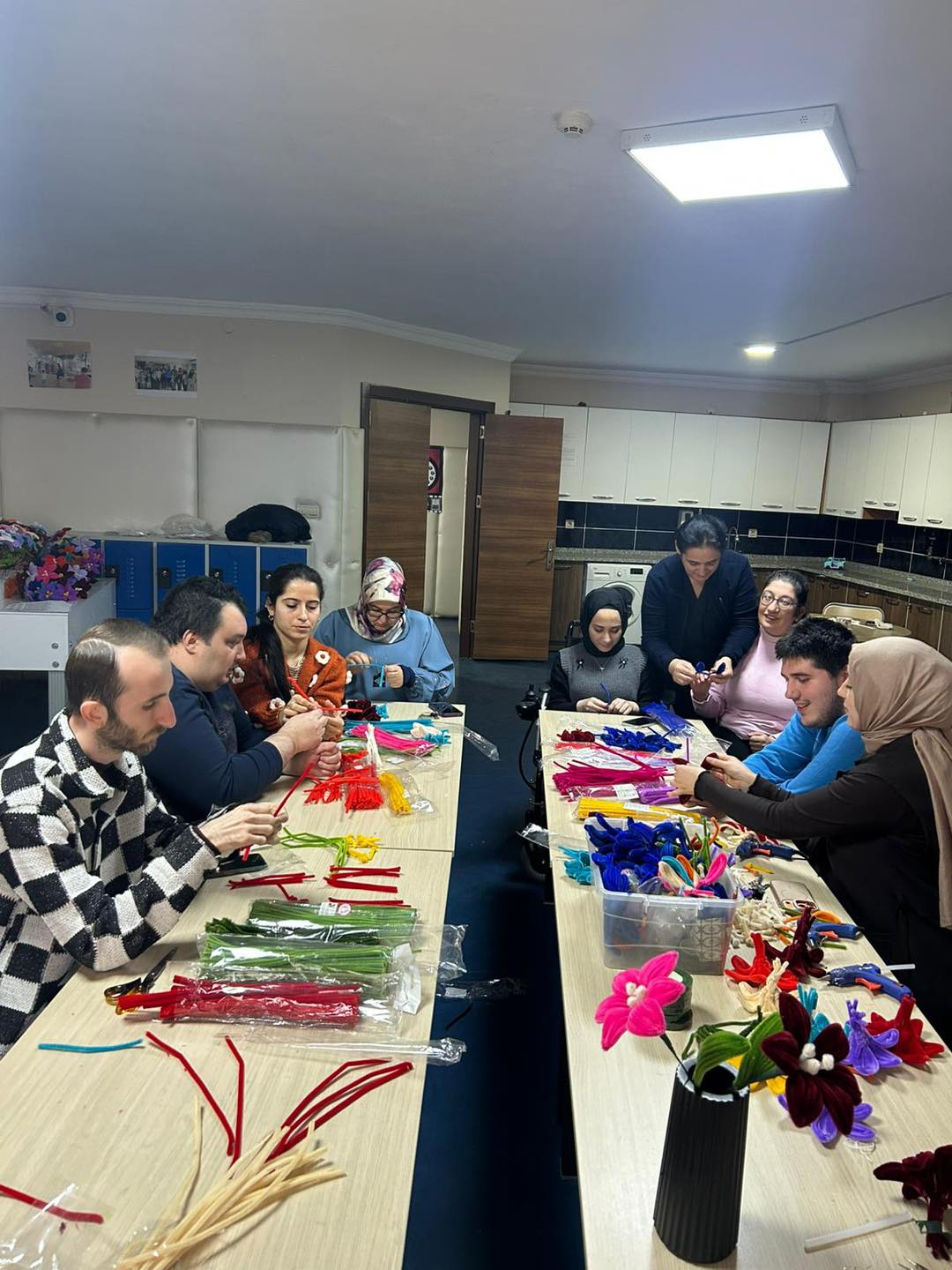 Engelli Bireylerden 8 Mart’a Anlamlı Hediye