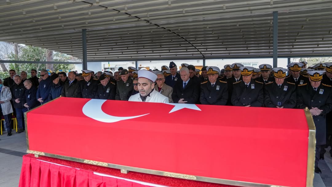 Kıbrıs Gazimiz Emekli Oramiral İrfan Tınaz Son Yolculuğuna Uğurlandı