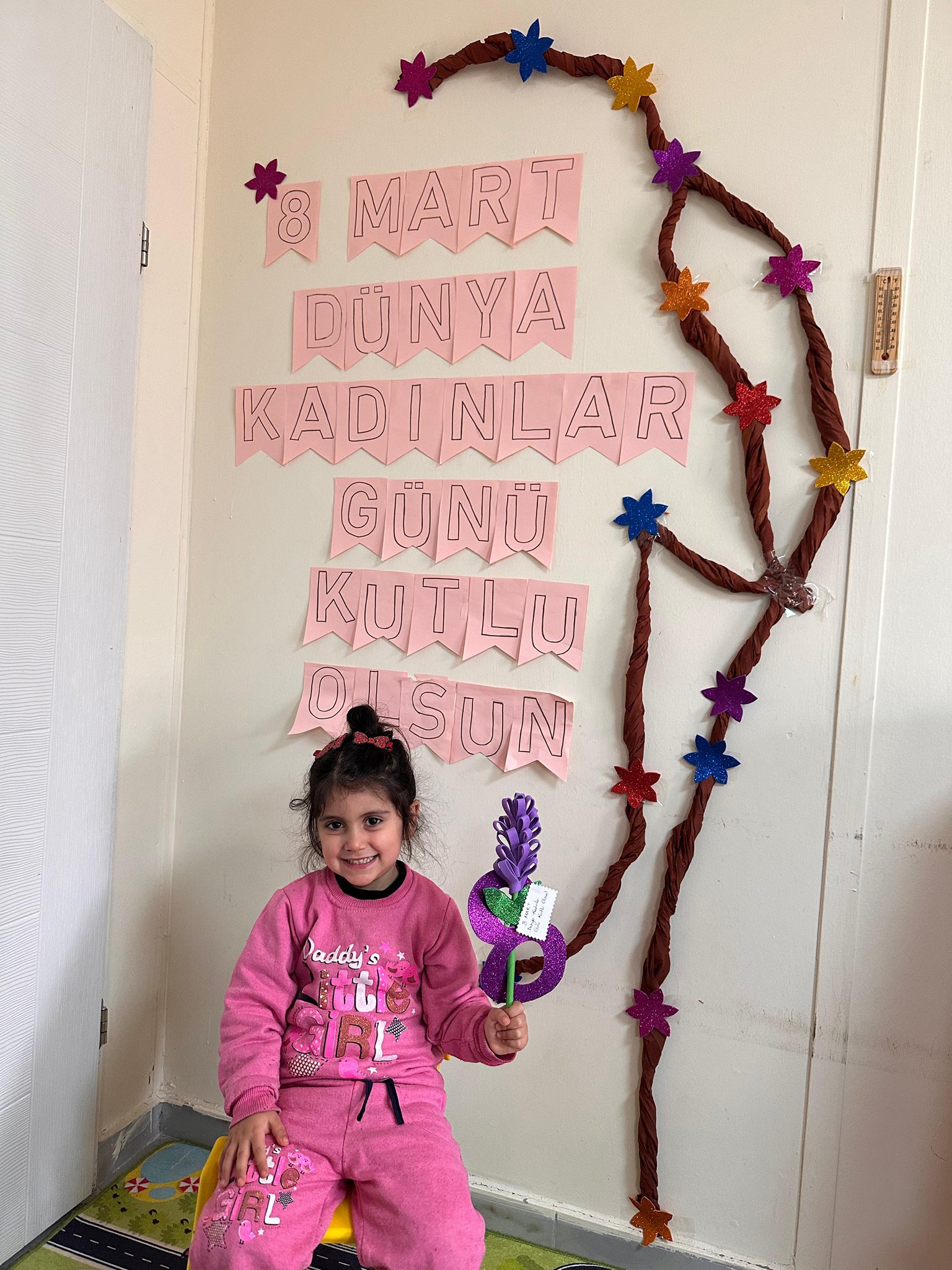 Yeşiltepe Çok Amaçlı Toplum Merkezi oyun odası minikleri ile 8 Mart Kadınlar Günü etkinliği 