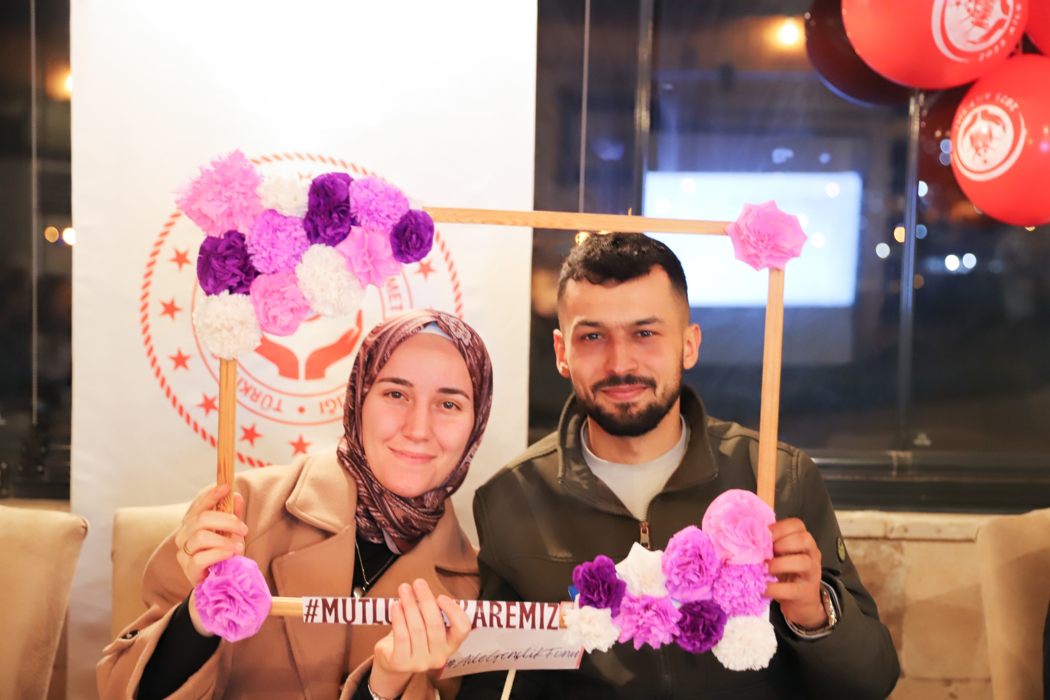 Gençlik Geleceğimiz, Ailemiz Gücümüz