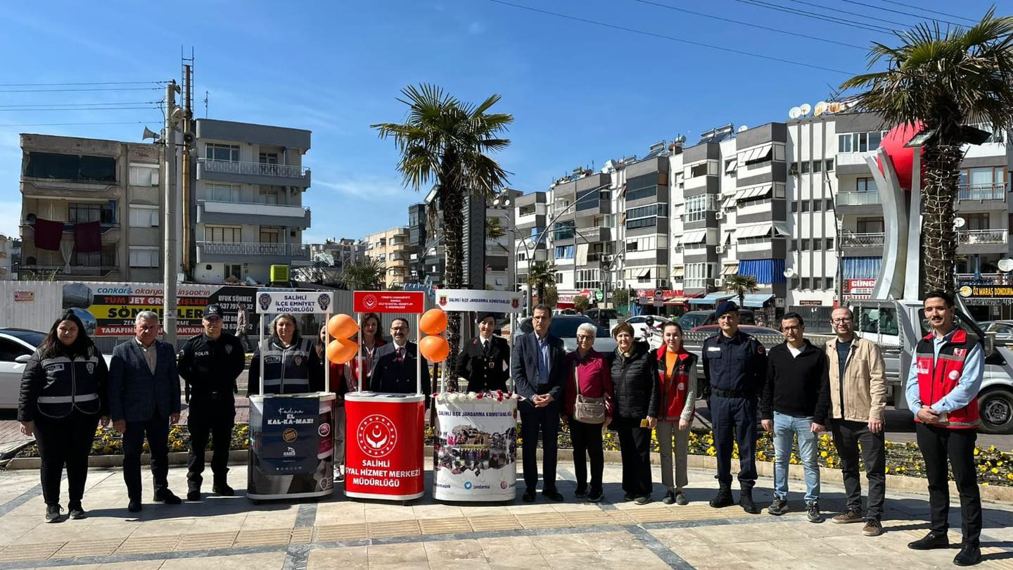 Salihli’de Kadına Yönelik Şiddetle Mücadele ve Farkındalık Standı Kuruldu