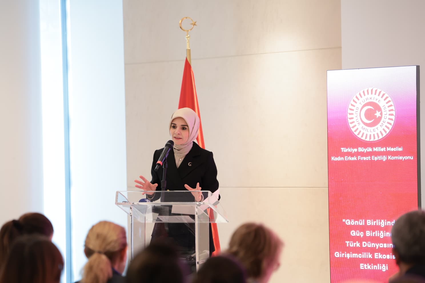Bakanımız Göktaş: "Türk Dünyası’nın rekabet gücü kadınların eşit erişimiyle büyüyecek"