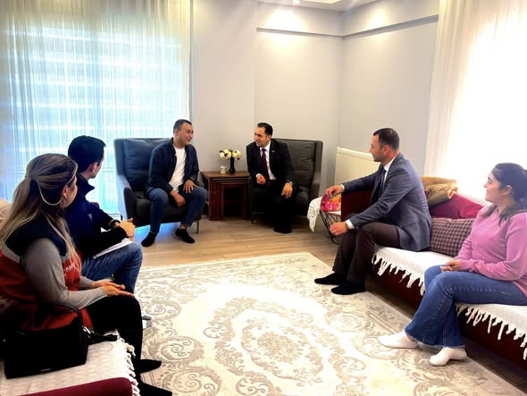 İl  Müdürümüz İlkay Türkoğlu, Nazilli ilçemizde ikamet eden kahraman gazimiz Muharrem Özcan  beyi ve ailesini ziyareti