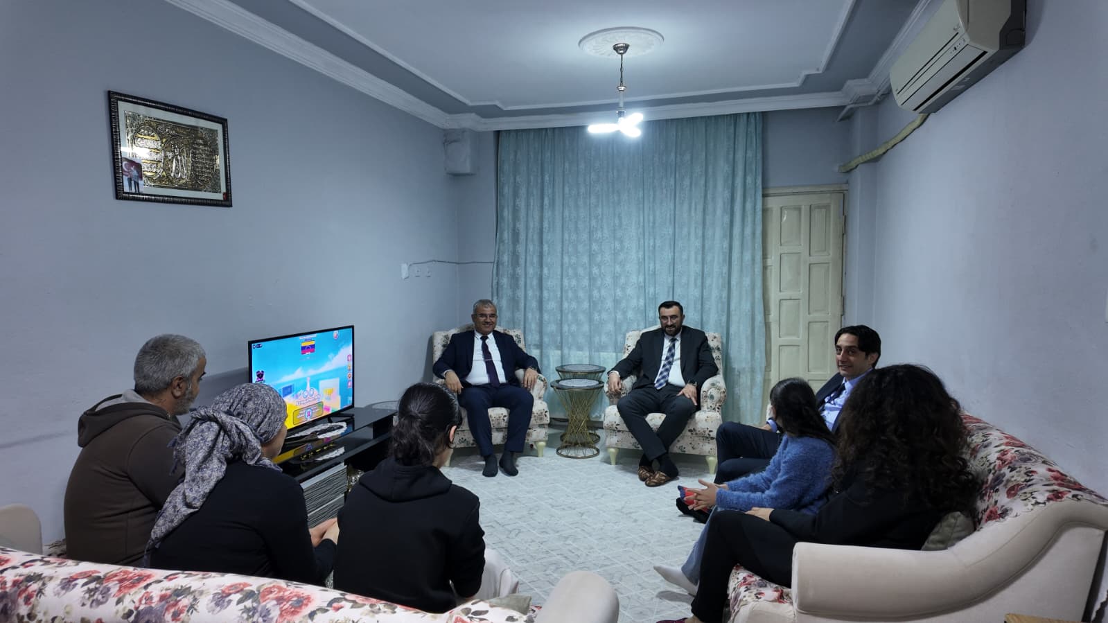 BARINMA YARDIMLARI BAŞKANI YUNUS EMRE ALP İLE SED HİZMETİNDEN FAYDALANAN AİLEMİZİ ZİYARET ETTİK