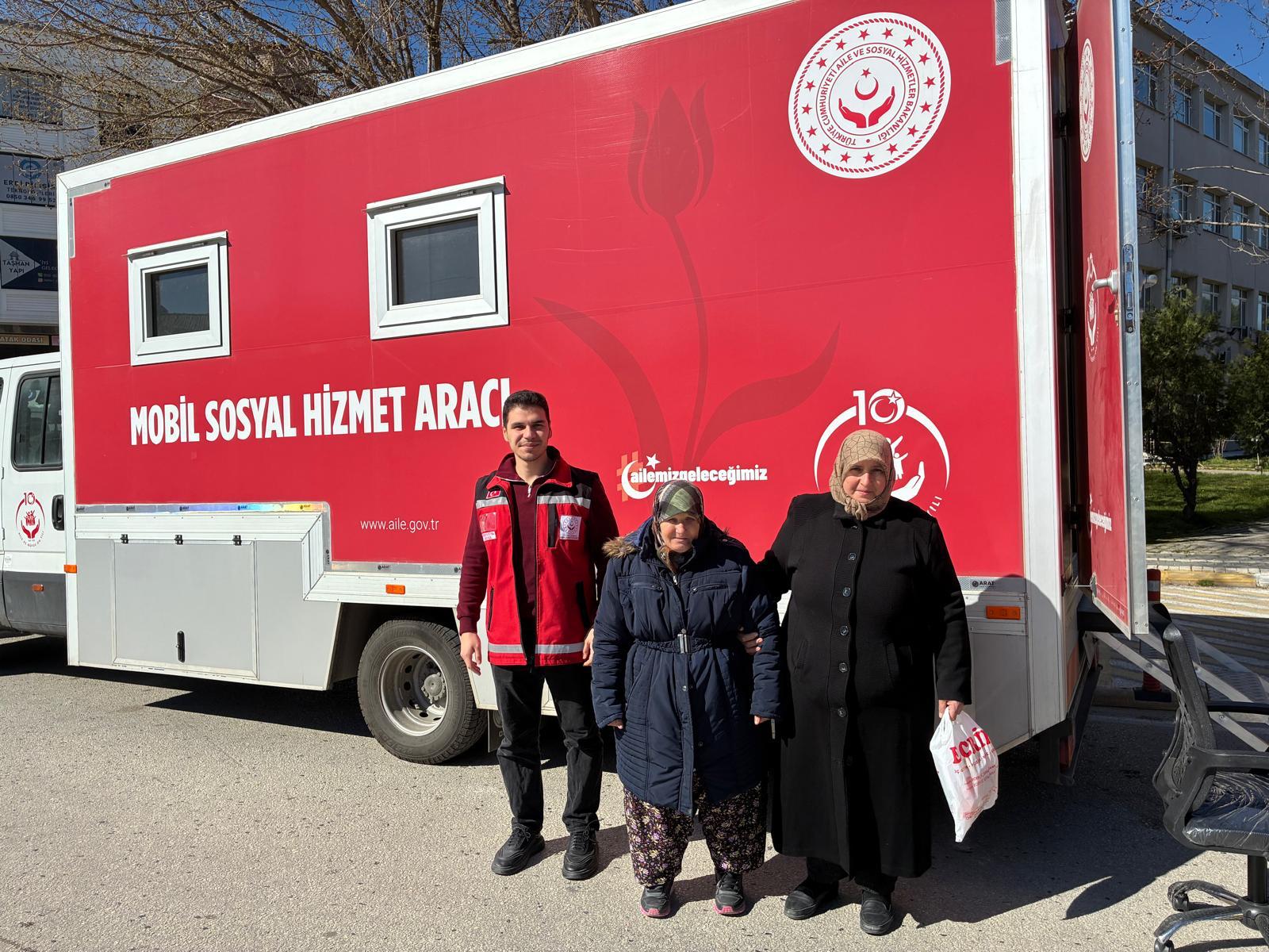 Yerinde Sosyal Hizmet Programı Kapsamında Kofçaz ve Pınarhisar’da Vatandaşlarımızla Buluştuk