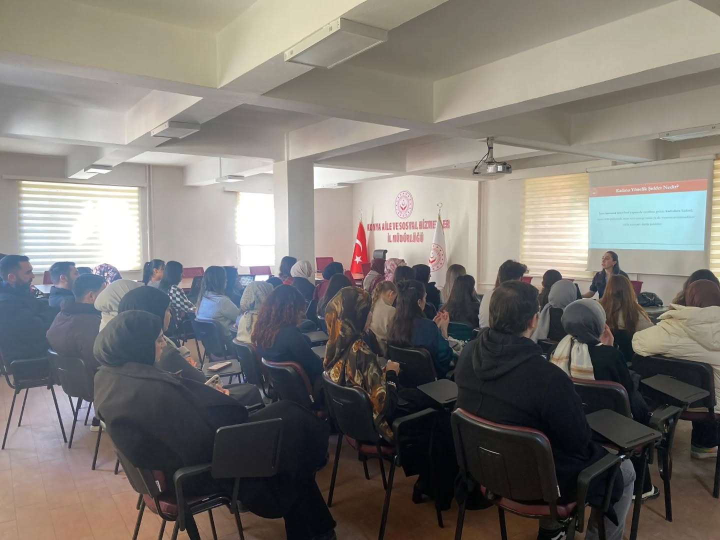 Kumar Bağımlılığı ve Mücadele Yöntemleri ve Kadına Şiddetle Mücadele Konularında Bilgilendirme Eğitimi Gerçekleştirildi