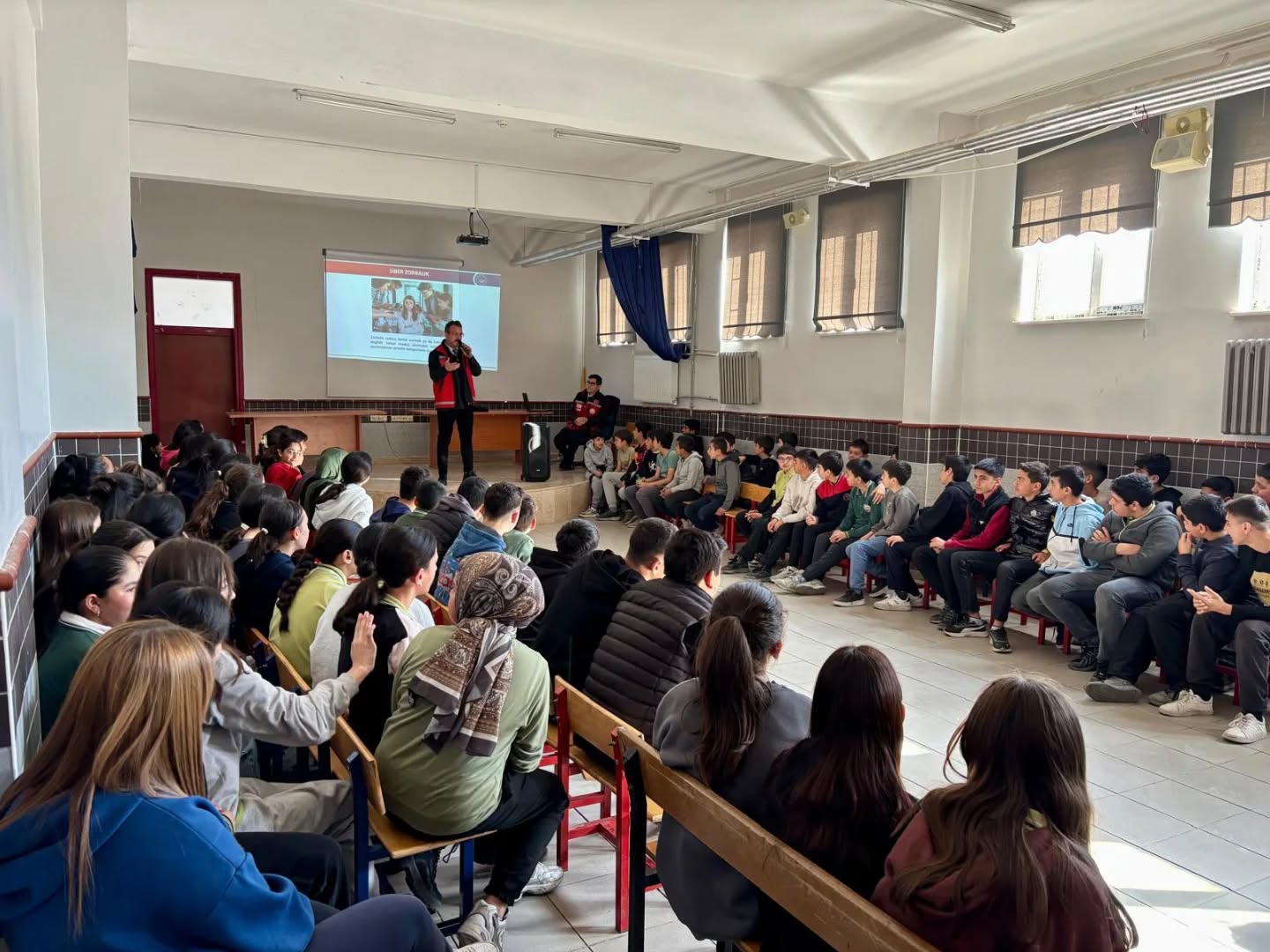 "ilk Öğretmenim Ailem" Mobil Uygulaması Hakkında Bilgilendirme Yapılmıştır