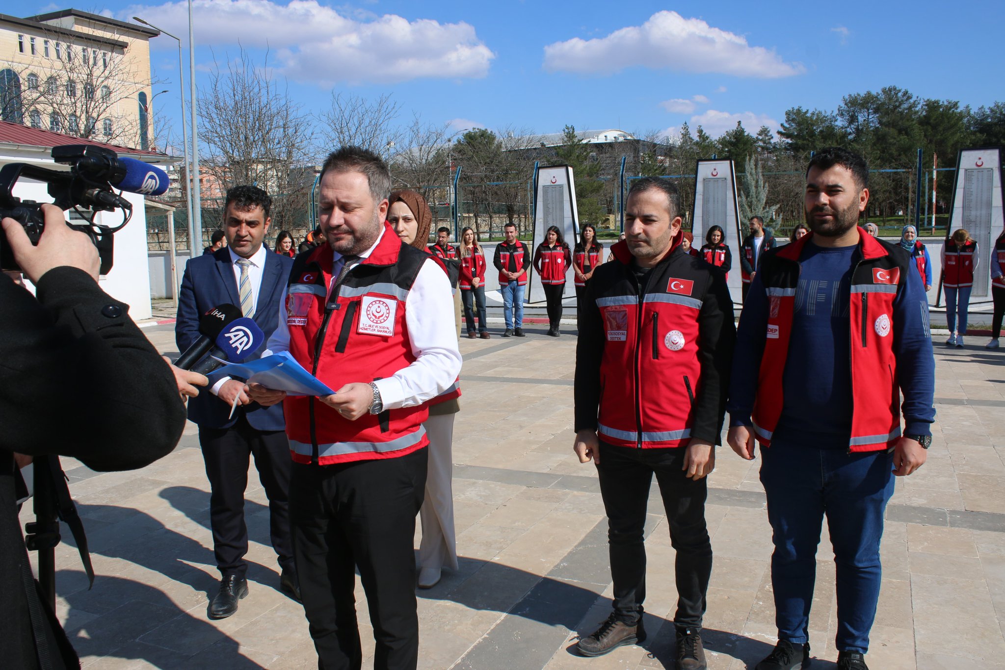  Aziz Şehitlerimizin Emanetine Sahip Çıkıyoruz 