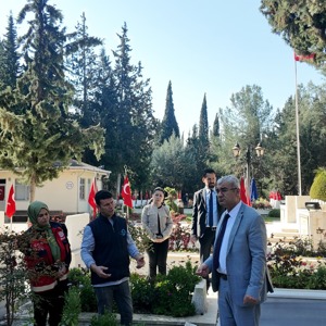 ŞEHİT KABİRLERİ İÇİN 81 İLDE EŞ ZAMANLI BAKIM, ONARIM VE TEMİZLİK ÇALIŞMAMIZ - fotoğraf 3