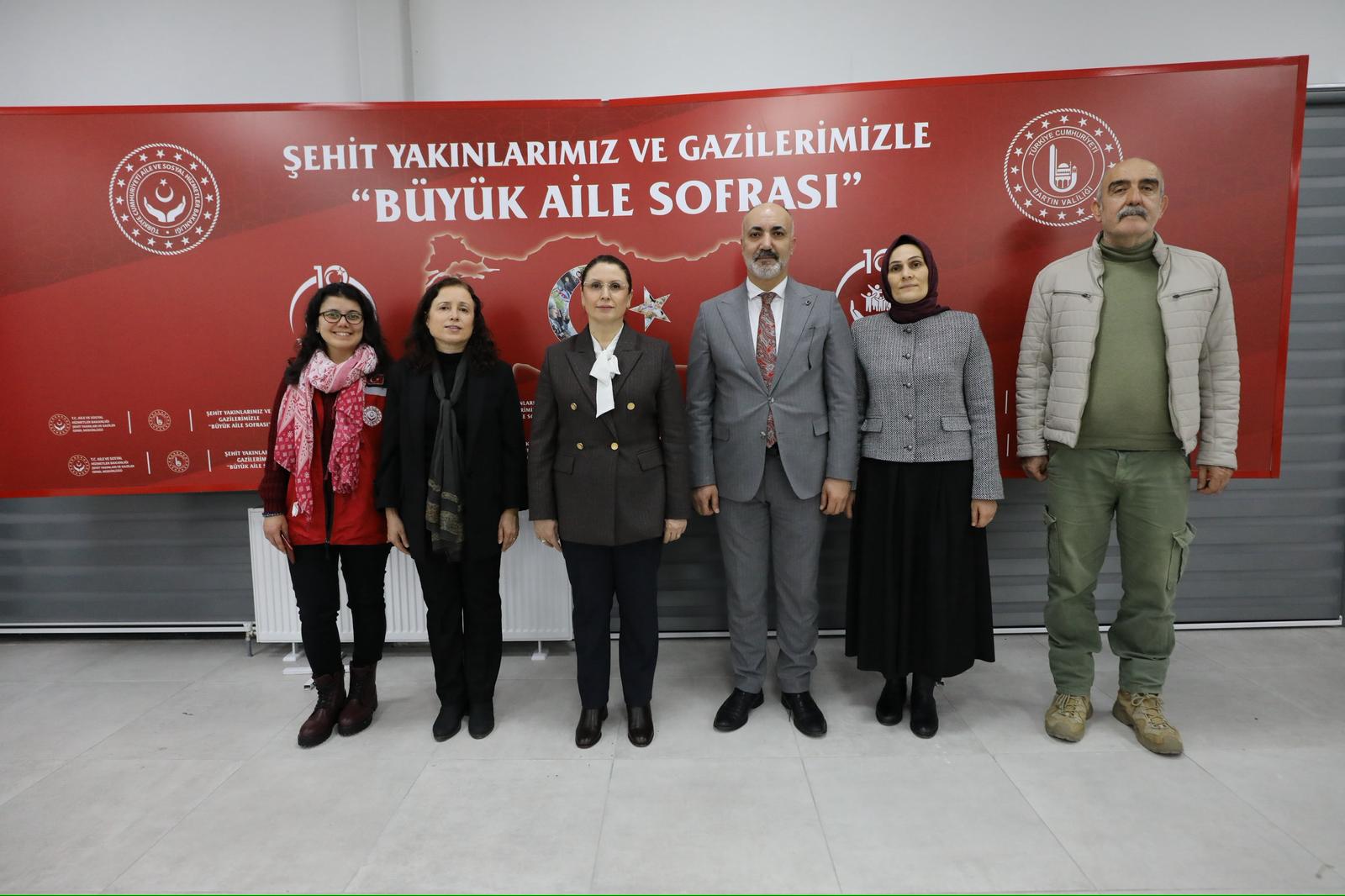 Şehit Ailelerimiz ve Gazilerimizle Büyük Aile Sofrası