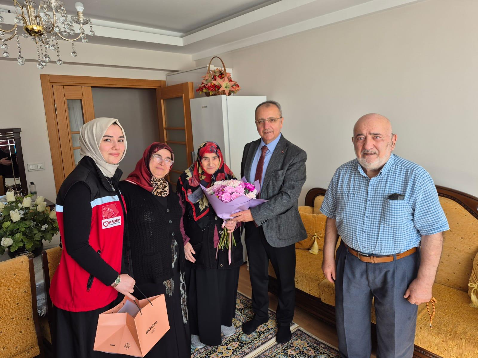 İl Müdürlüğümüze Bağlı Sosyal Hizmet Merkezlerimiz, Şehit Ailelerimizi ve Gazilerimizi Ziyaret Etmeye Devam Ediyor