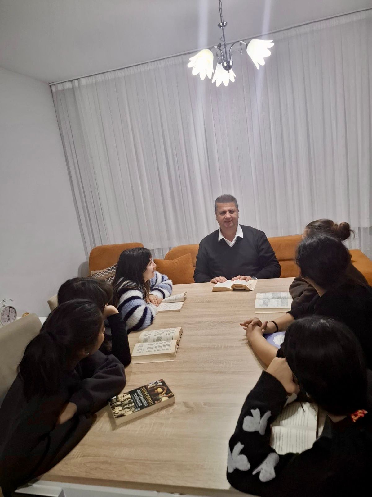 İl Müdürümüz Sayın Serdar Demirci Çocuk Evleri Koordinasyon Merkezi Müdürlüğündeki Değerli Evlatlarımızla İftar Yaparak, Ramazan Ayının Manevi Atmosferini Kıymetli Yavrularımızla Birlikte Yaşadı.