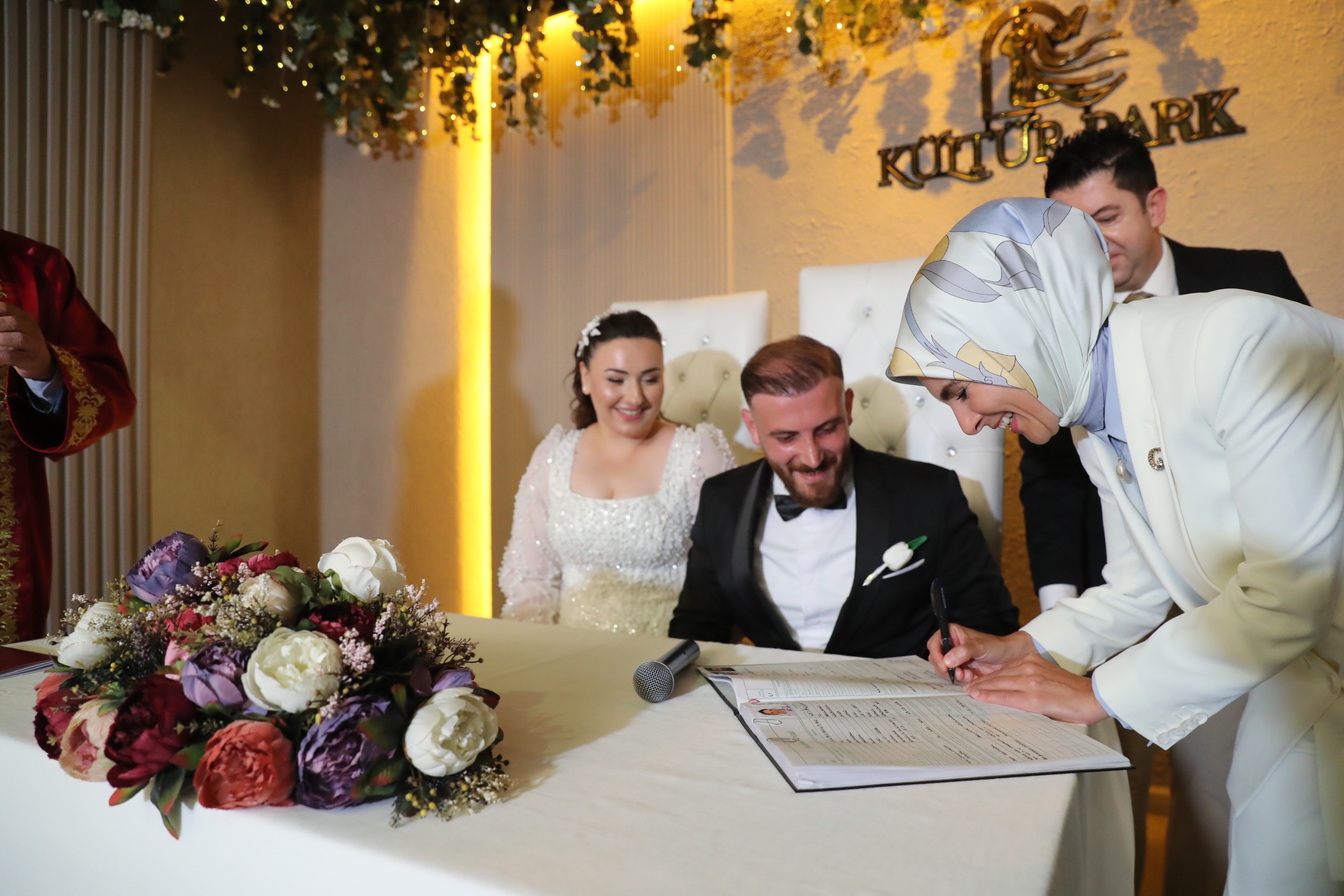 Aile ve Gençlik Fonu'ndan genç çiftlere sağlanan destek 10 milyar lirayı aştı